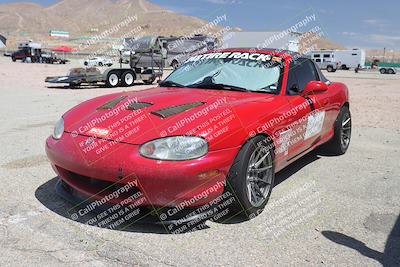 media/May-31-2025-CalClub SCCA (Sat) [[2c1a04e1ee]]/Around the Pits/